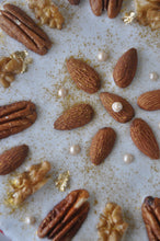 Cargar imagen en el visor de la galería, Queque navideño de la mamá de Xime