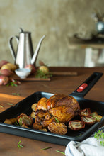 Cargar imagen en el visor de la galería, INFINITY Grill con rayas