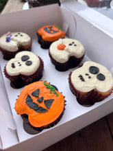 Cargar imagen en el visor de la galería, Cupcakes Halloween
