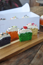 Cargar imagen en el visor de la galería, Cupcakes Halloween
