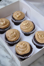 Cargar imagen en el visor de la galería, Cupcakes de chocolate y capuccino
