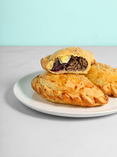 Cargar imagen en el visor de la galería, Empanadas de Carne 4 und
